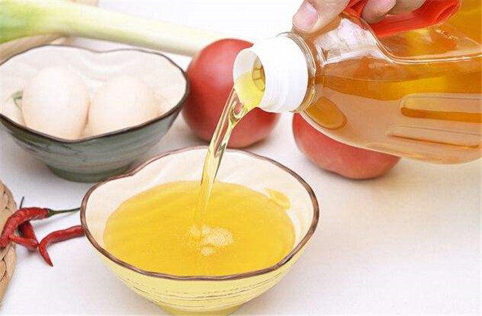 百強洗滌設(shè)備分享-輕松去除布草上特殊污漬的洗滌妙招 百強洗滌設(shè)備分享-輕松去除布草上特殊污漬的洗滌妙招